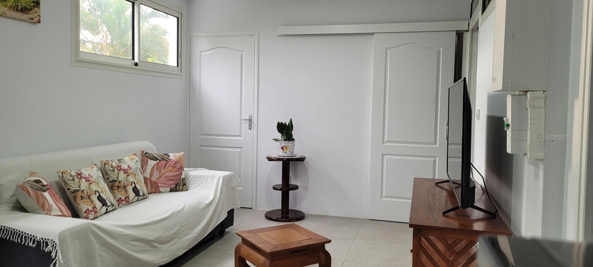 Mon Chez Moi Apartment เลอ ตอมปง ภายนอก รูปภาพ